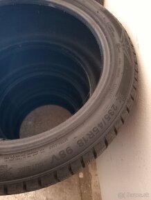 Zimné pneu 235/45 R18 - 2