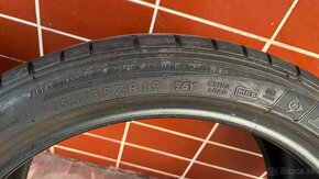 Letne pneu 255/35 r19 - 2