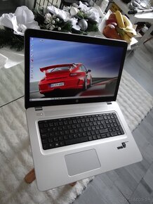 17.3" HP 470 G4/Core I5/ 12GB RAM/128SSD a 500HDD/2xGrafika - 2