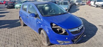 Lacno rozpredám Opel Corsa 2006-2014 na náhradné diely - 2