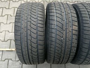 Zimne pneu. Austone 225/50 r17 - 2