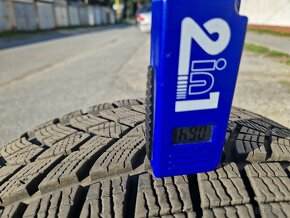 Zánovné Dunlop Zimné UltraGrip pneu 235/55 R17 103V - 2