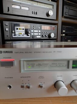 Receiver Yamaha R-700 - 2