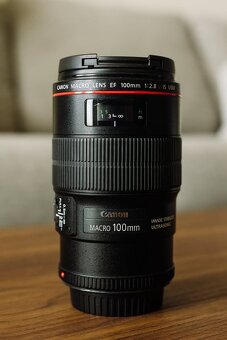 Canon EF 100mm f/2.8L Macro IS USM - 2