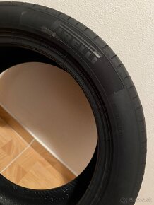 Predám pneu Pirelli 245/45 r18 100y - 2