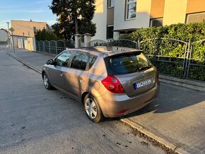 Kia Cee’d 1,4 EX benzin 77Kw - 2