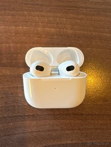 AirPods 3 - 2