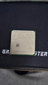 AMD Athlon 64 3000+ Socket 939 - 2