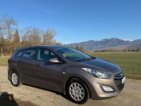 Hyundai i30 1.6crdi 94 kw - 2