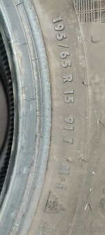 Predám 2 zimné pneumatiky 195/65 R15 91T Continental - 2