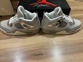 Jordan 4 Frozen moments - 2