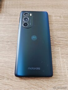 Motorola edge 30 pro - 2