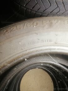 225/60r17 - 2