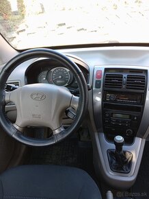 Hyunday Tucson 4x4 SUV - 2