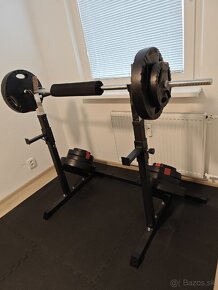 Stojan na drepy a benchpress - 2