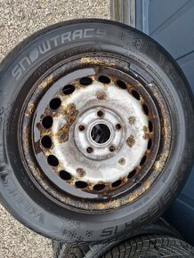 Pneu s plechovými diskami 195/65 R15 - 2