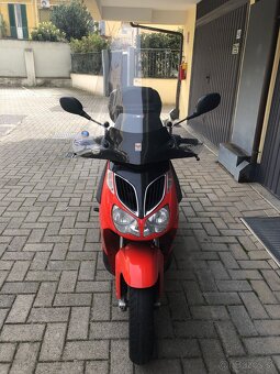 Aprilia sportcity - 2