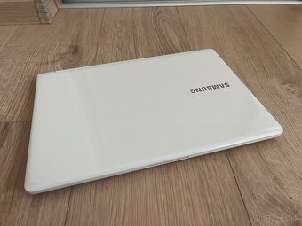 Notebook Samsung 905S 4core , 4GB Ram, SSD, Win10 tiny10 - 2