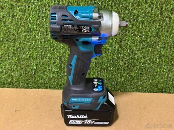 Makita DTW302 Aku rázový uťahovák 3/8" / Li-ion / 18V - 2