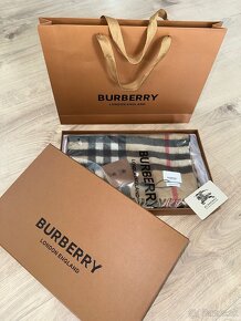 Burberry Check Cashmere Scarf Šál - 2