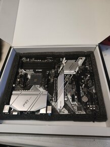 Matičná doska ASRock B550M PRO4

 - 2