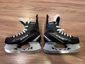 Hokejové korčule CCM Tacks 9040 JR veľ. 32 - 2