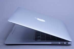 ZÁRUKA/Macbook Air 13.3"CTO/I7 2.2HZ/8GB RAM/512GB SSD/ CZ - 2