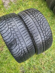 Zimne pneu 215/40 R17 - 2