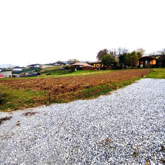 Pozemok, 1301m2, na výstavbu RD, Prešov, Svinia - 2