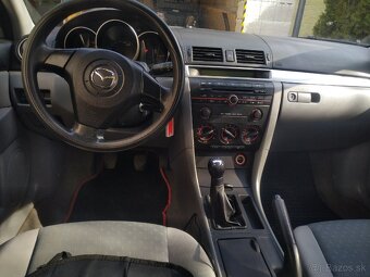 Mazda 3_ 10. 2005. 1,6 TDI. - 2