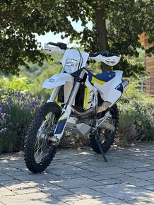 Husqvarna 701 enduro - 2