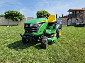 John Deere X167R - 2