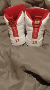 Jordan 12 Retro FIBA - 2