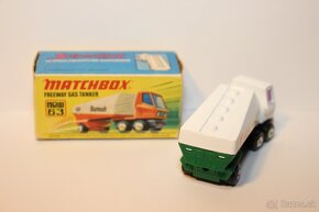 Matchbox SF Freeway gas tanker - 2