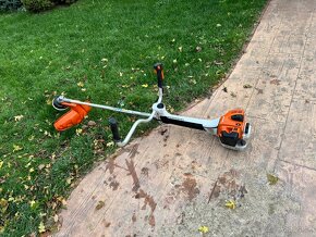 STIHL FS 411 C-EM - benzínový krovinorez - 2