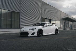 Toyota GT86 Aero Carbon + HKS kompresor - 2