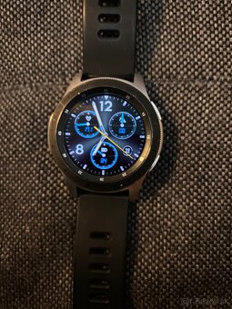 Predám Samsung Galaxy Watch - 2