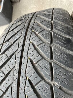 Goodyear 255/55 R18 - 2