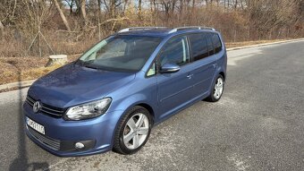 Volkswagen Touran 2011 1.6Tdi DSG, WEBASTO, BiXENON - 2