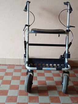 Chodítko Invacare - 2