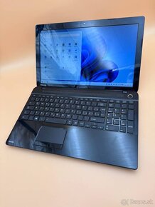 Notebook 15,6" Toshiba.Intel i3-3110M 2x2,40GHz.256gb SSD. - 2