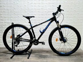 Ponúkam na predaj horský bicykel Trek X-Caliber 8  29" - 2