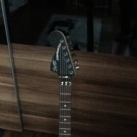 Squier stratocaster - 2