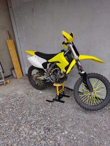 Suzuki rmz 250 - 2