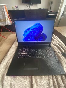 Asus rog strix 17 G712L - 2