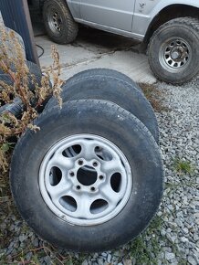 235/75 R15 zimný komplet 6x139,7 - 2