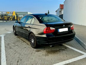 BMW e90 318 i - 2