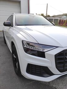 Prenájom auta  Audi Q8 - 2