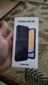 Samsung Galaxy A25 5G 128 GB čierny - 2