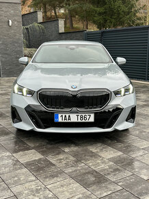 BMW 520d xDRIVE - 2